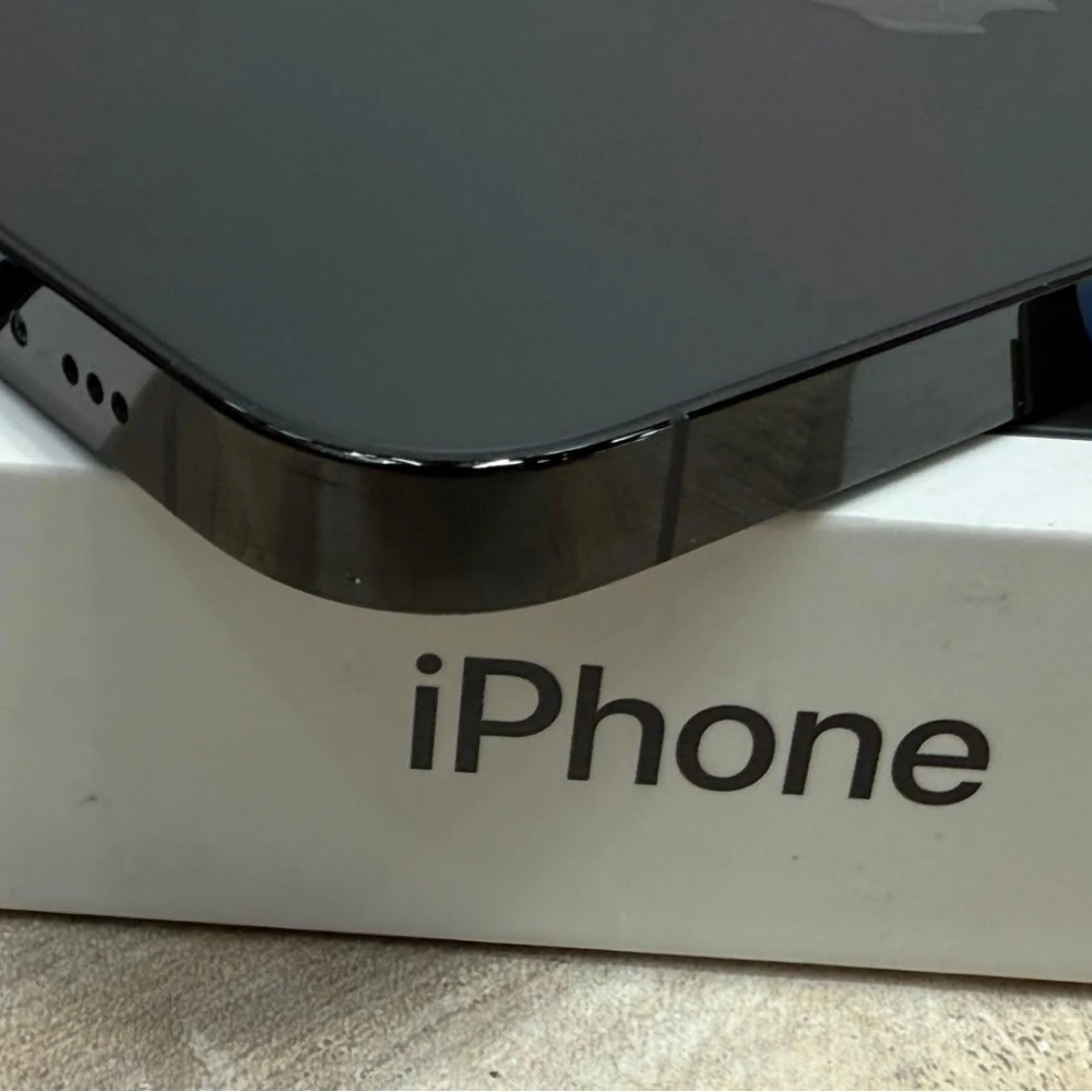 iPhone 14 Pro 256g 黑 電池80% 已貼imos鏡頭貼 有盒裝有配件