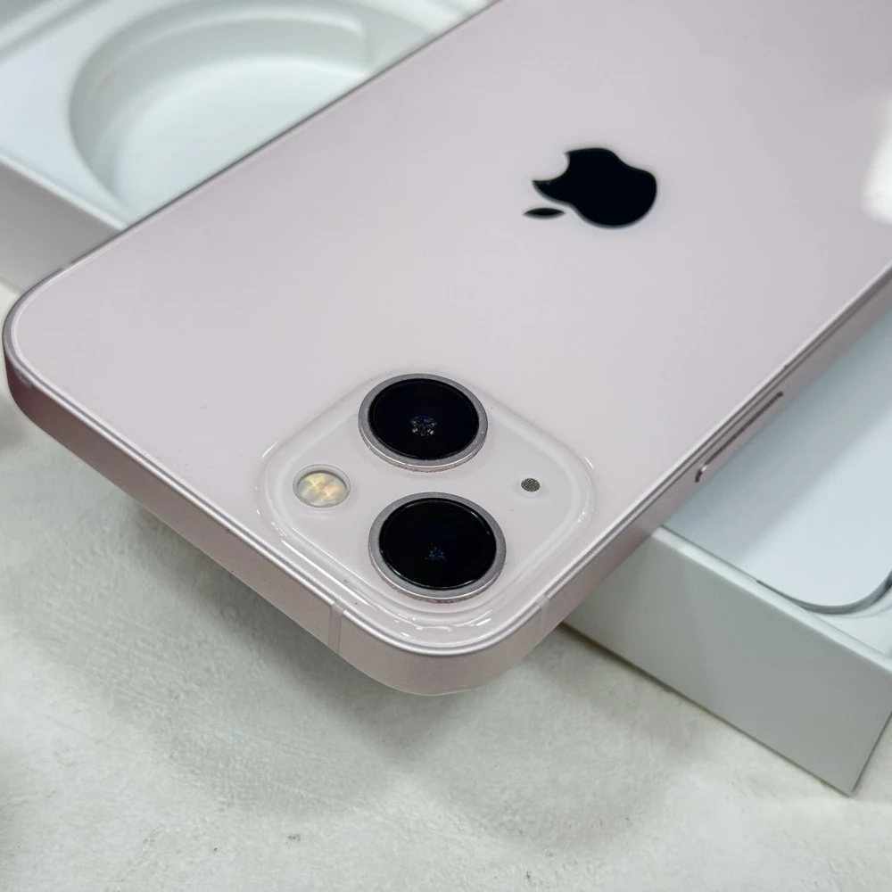 iPhone 13 128g 粉 電池86%  有盒裝有配件 （有一角傷）