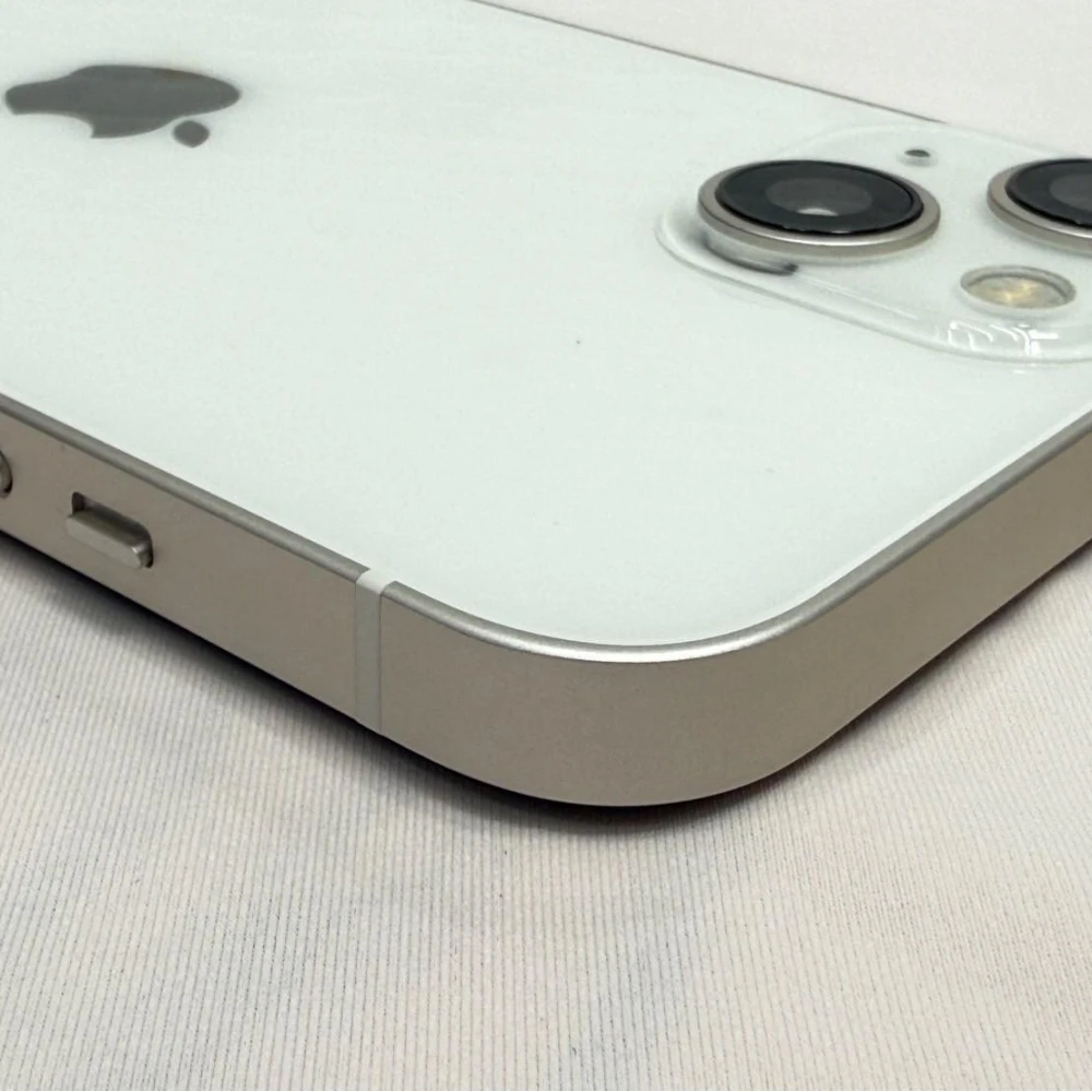 iPhone 13 128g 白 電池92% 無盒裝有配件