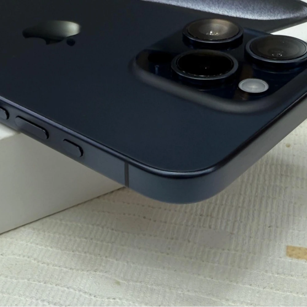 iPhone 15 pro 128g 藍  電池100% 循環174次 原廠福利品 有盒裝有配件
