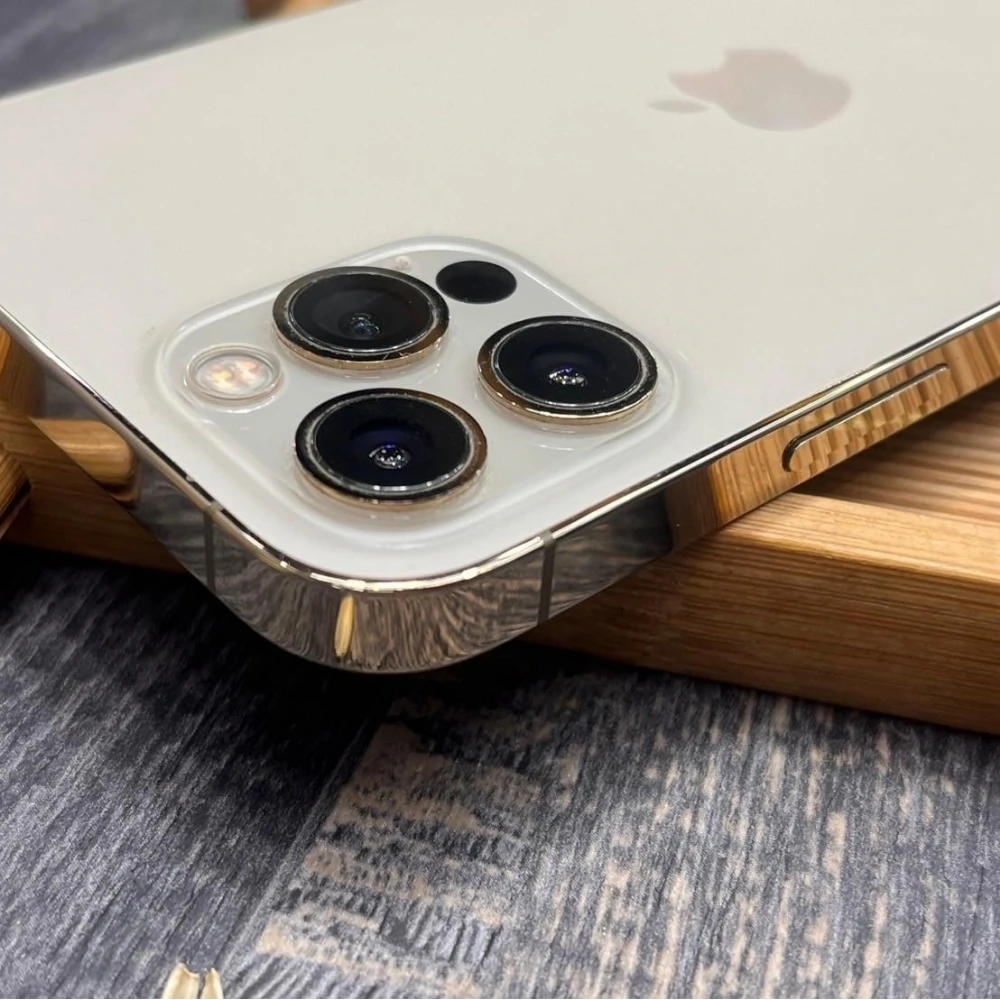 iPhone 12 pro 256g 金 電池100% 換過副廠螢幕 換過相機 無盒裝有配件