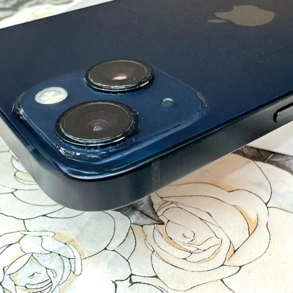 iPhone 13  256g 黑 電池69% 無盒裝有配件