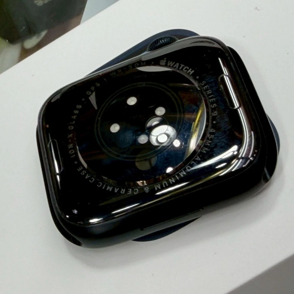 Apple Watch 9 45mm GPS 版 午夜色 電池88% 有盒裝有配件