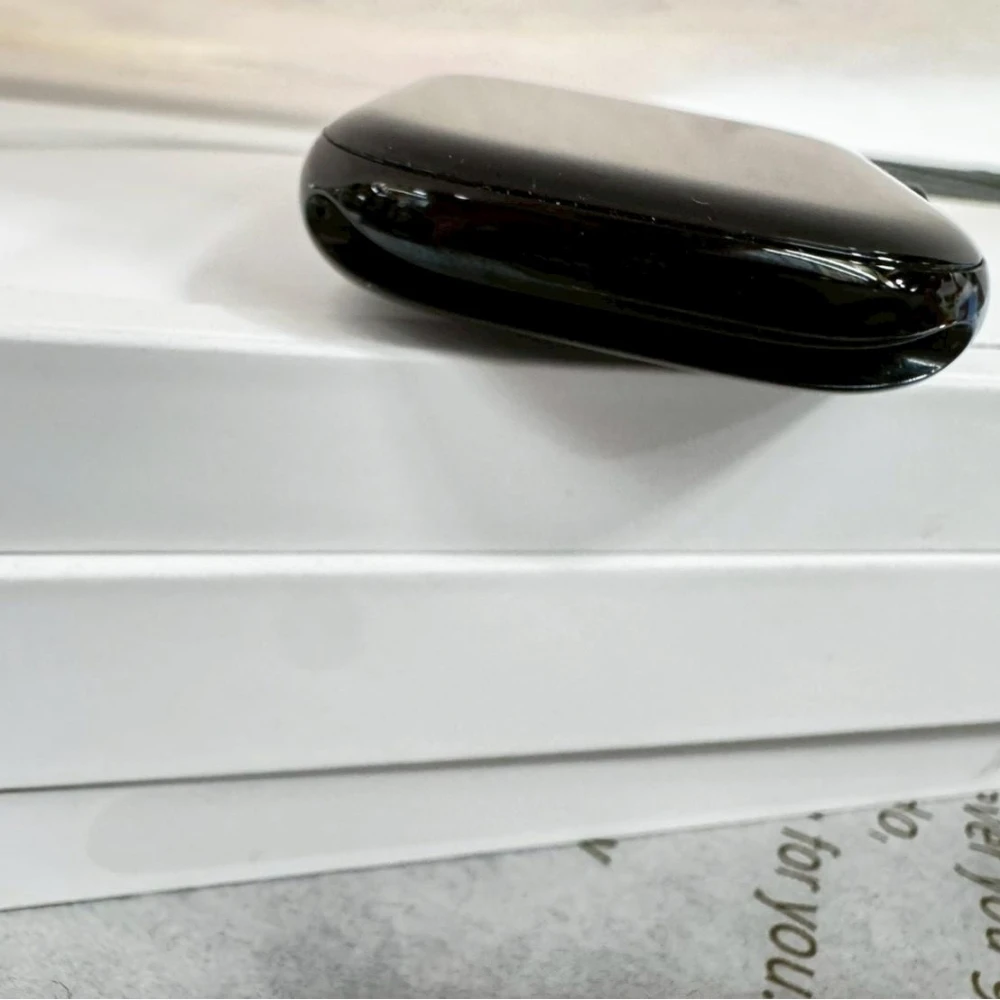 Apple Watch 10  46mm GPS版 黑 保固到2026/4/21(附原廠錶帶）電池9