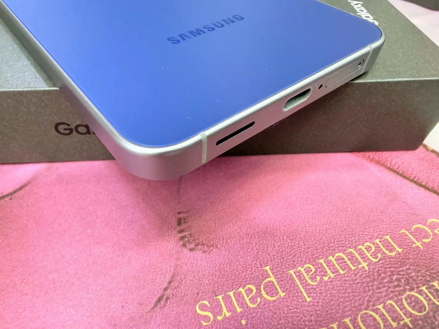?展示機 SAMSUNG Galaxy S25 FE (8+256G) 深藍) 保固到2027/08/21 有盒裝有配件