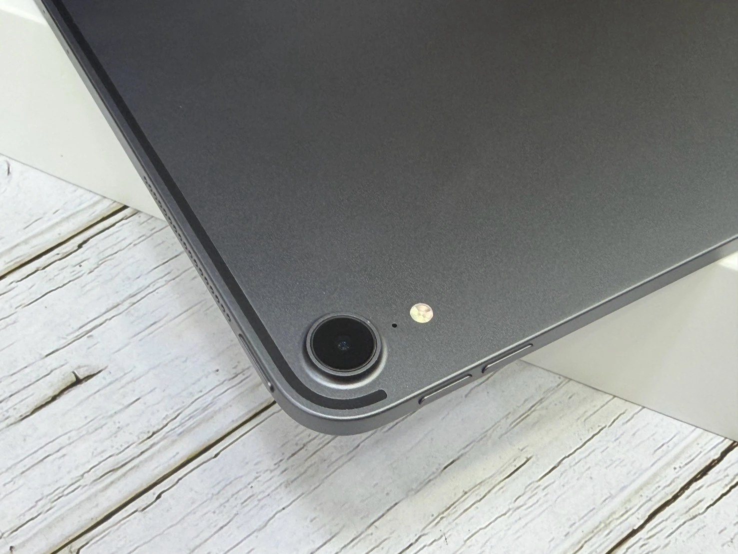iPad Pro 12.9寸 第三代 64G WiFi 版本 灰 電池94%循環45次 有盒裝有配件