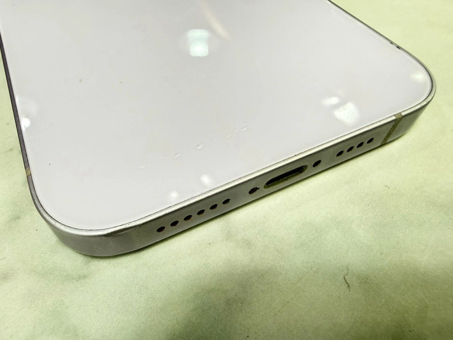 iPhone 14 Plus 128g 紫 電池73% (邊角一小傷)無盒裝有配件