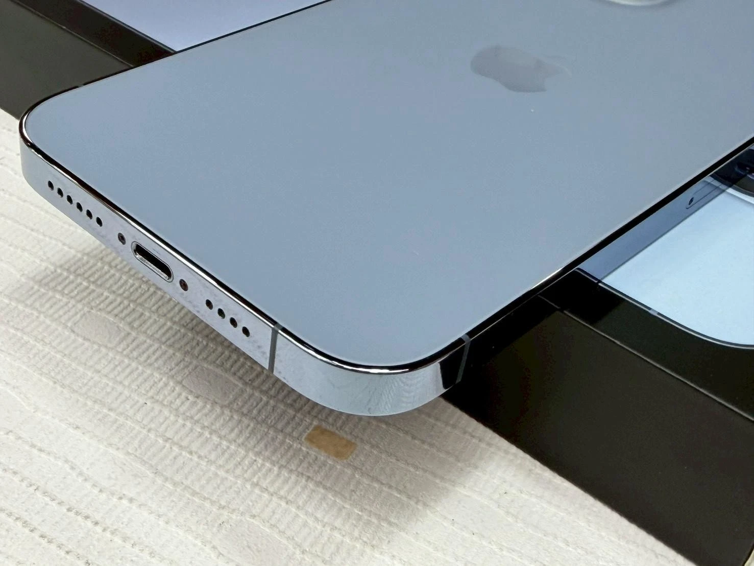 iPhone 13 PRO MAX 256g 藍 電池77% 有盒裝有配件
