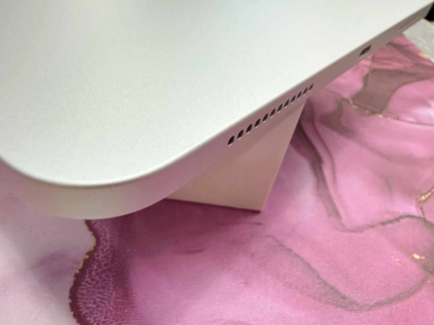 iPad 11 (A16) 128G Wifi版 銀 全新僅拆封 未開通 保固一年 有盒裝有配件