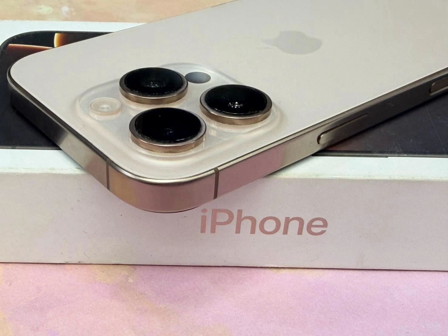 iPhone 16 Pro 128G 金 電池90% 全機原廠 有盒裝有配件
