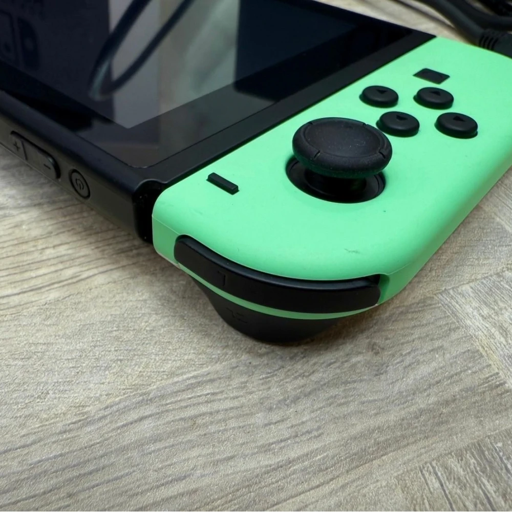 Switch 主機 電力加強版附遊戲片x1 無盒裝有配件