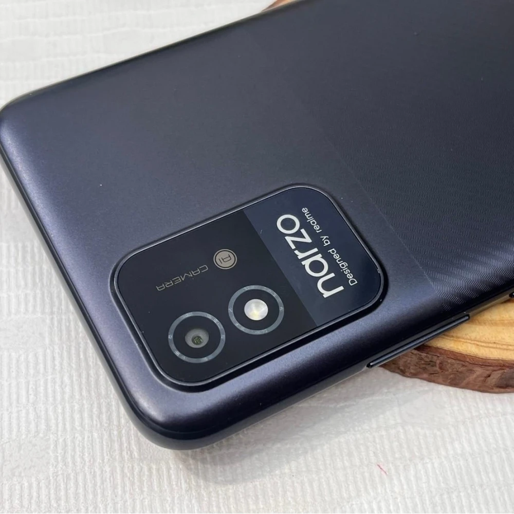 realme narzo 50i (4+64g)無盒裝有配件