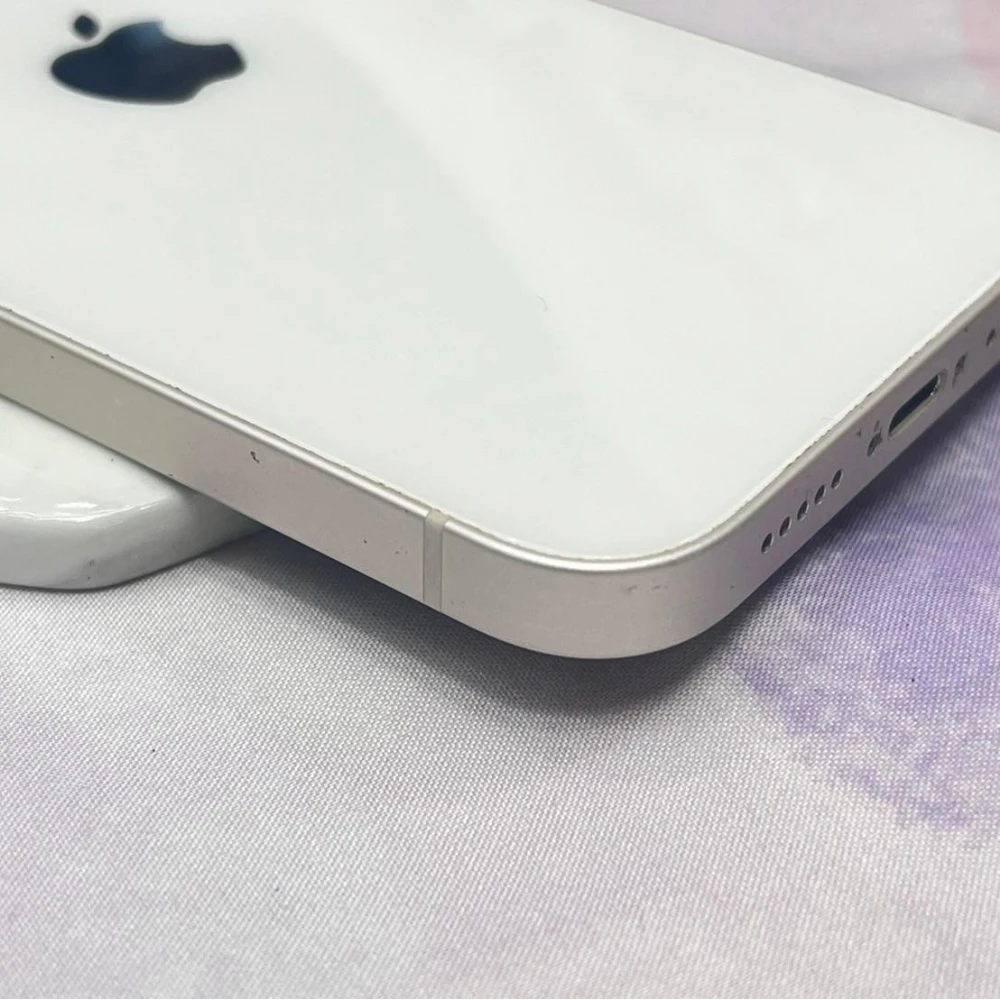 iPhone 13 128g 白 電池83% 無盒裝有配件