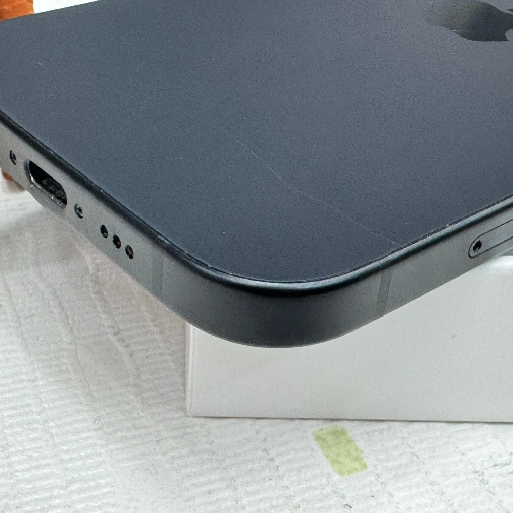 iPhone 15 128 黑 電池98%  保固到2025/07/03 有盒裝有配件 