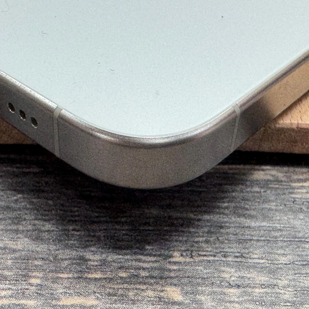 IPhone 15Pro 256G 電池90%無盒裝有配件