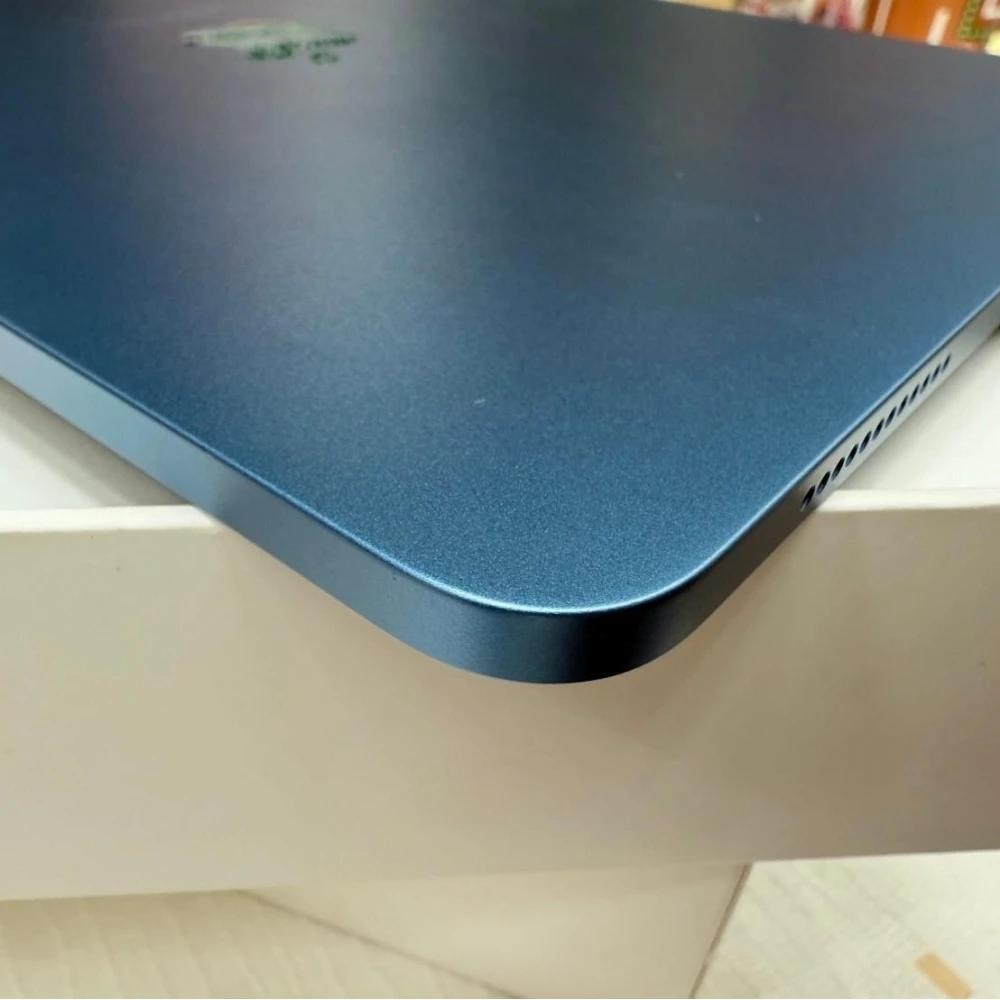 iPad air5 64G wifi 藍色 電池93% 有盒裝有配件有三台
