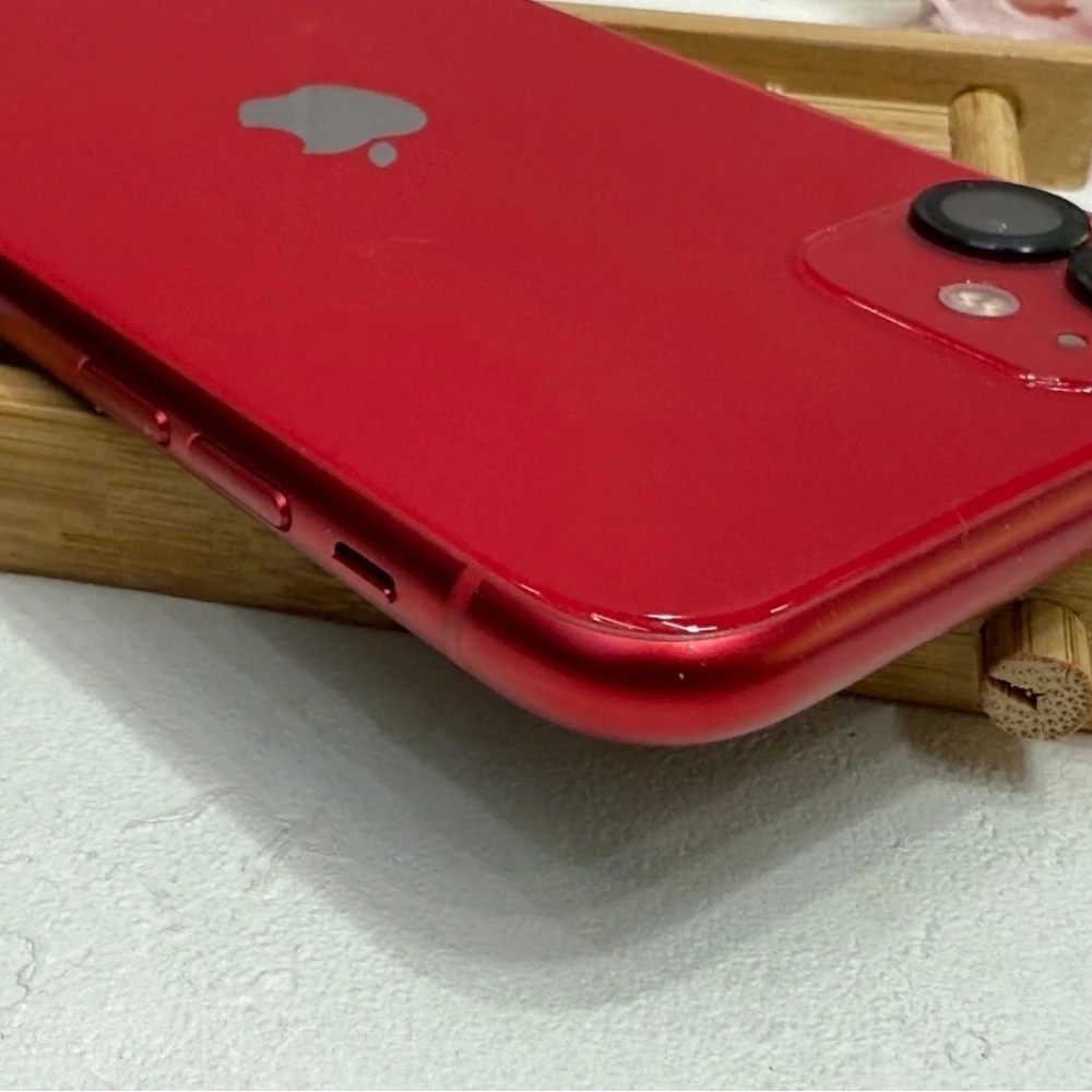 iPhone 11 64g 紅 電池76% 無盒裝有配件
