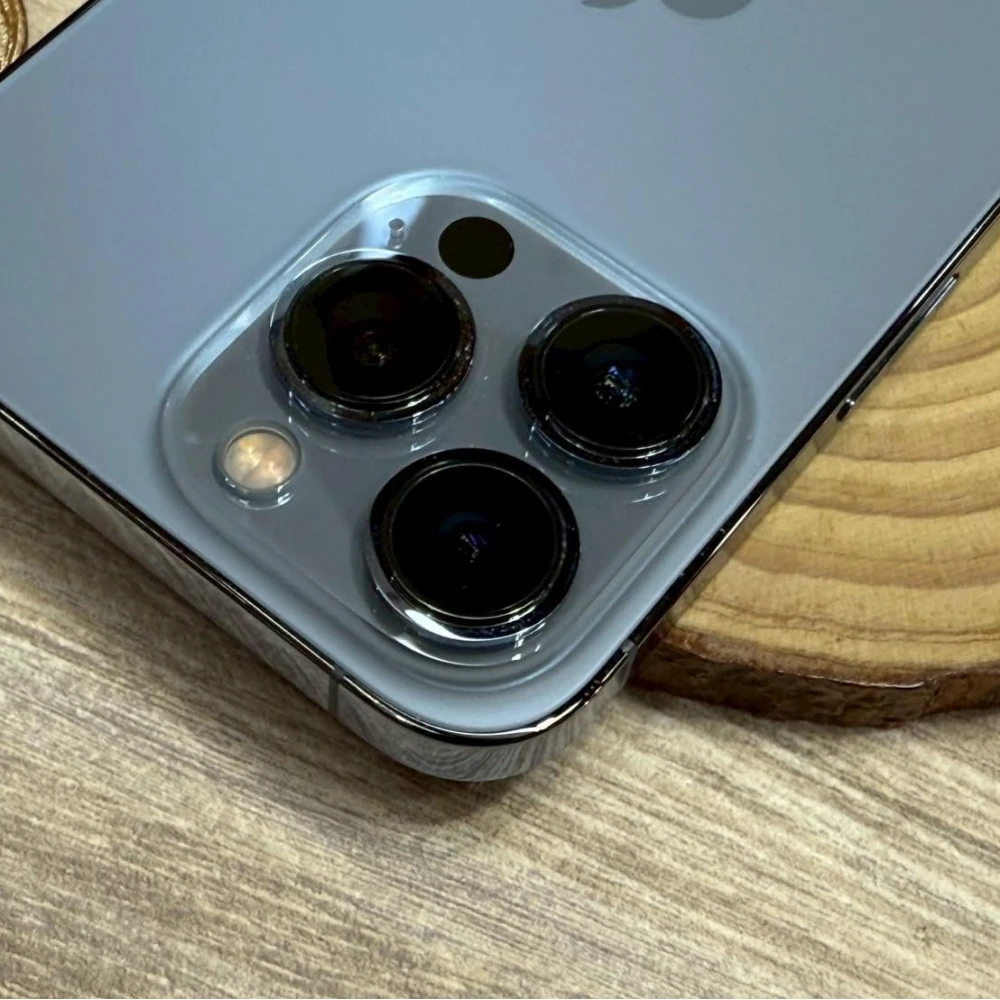 iPhone 13 Pro 128g 藍 電池100% 無盒裝有配件