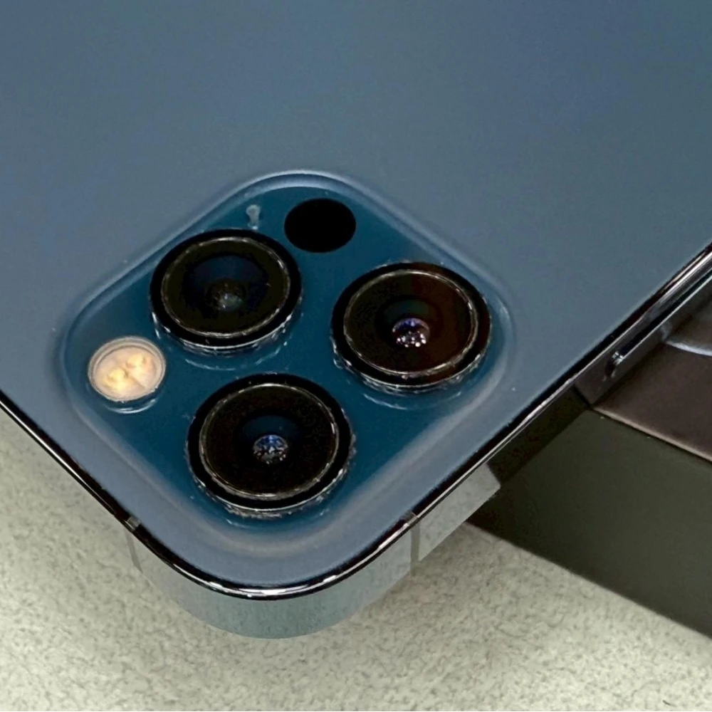 iPhone 12 Pro 256g 藍 電池77% 無盒裝有配件