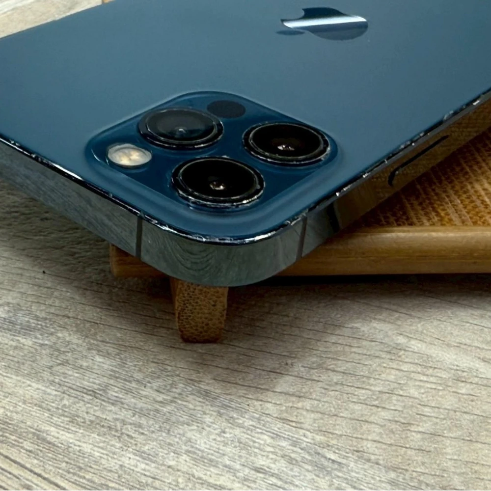 iPhone 12 pro 128g 藍 副廠電池100% 螢幕有一點漏液 無臉部識別 主相機壞掉 