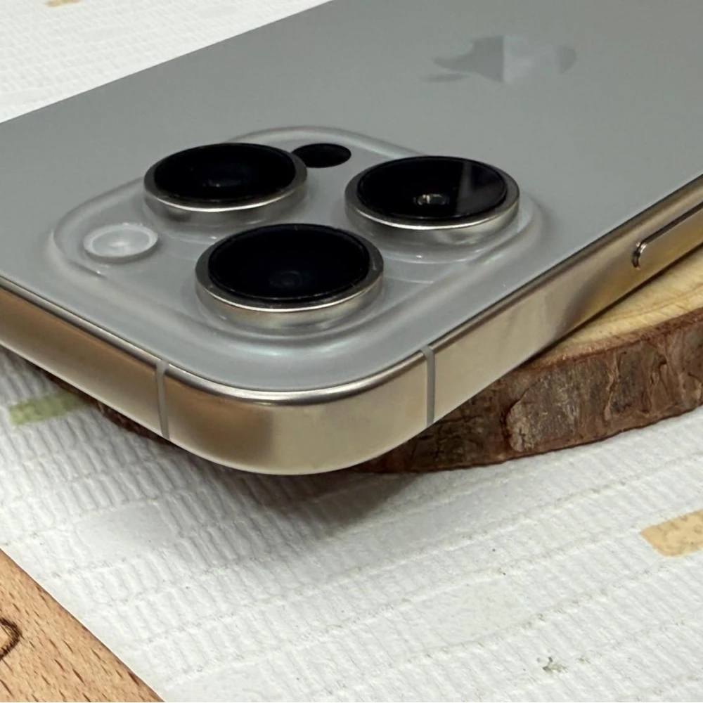 iPhone 16 pro 128g 鈦 電池100% 循環60次 保固到2026/03/18 有盒