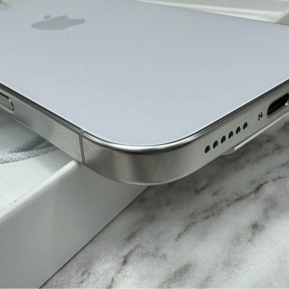 IPhone 16 Pro Max 256G  白 電池100% 循環0次 客戶續約全新僅拆封 保固