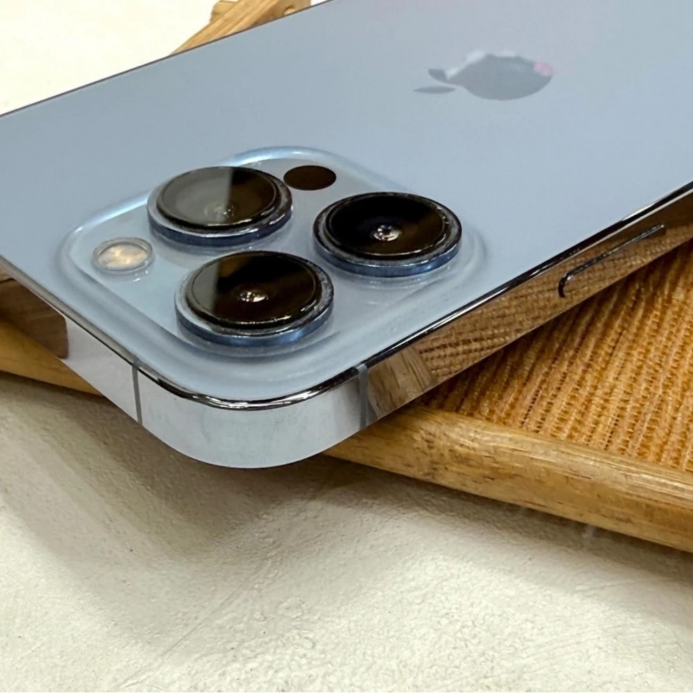 iPhone 13 pro 128g 藍 電77% 有盒裝有配件
