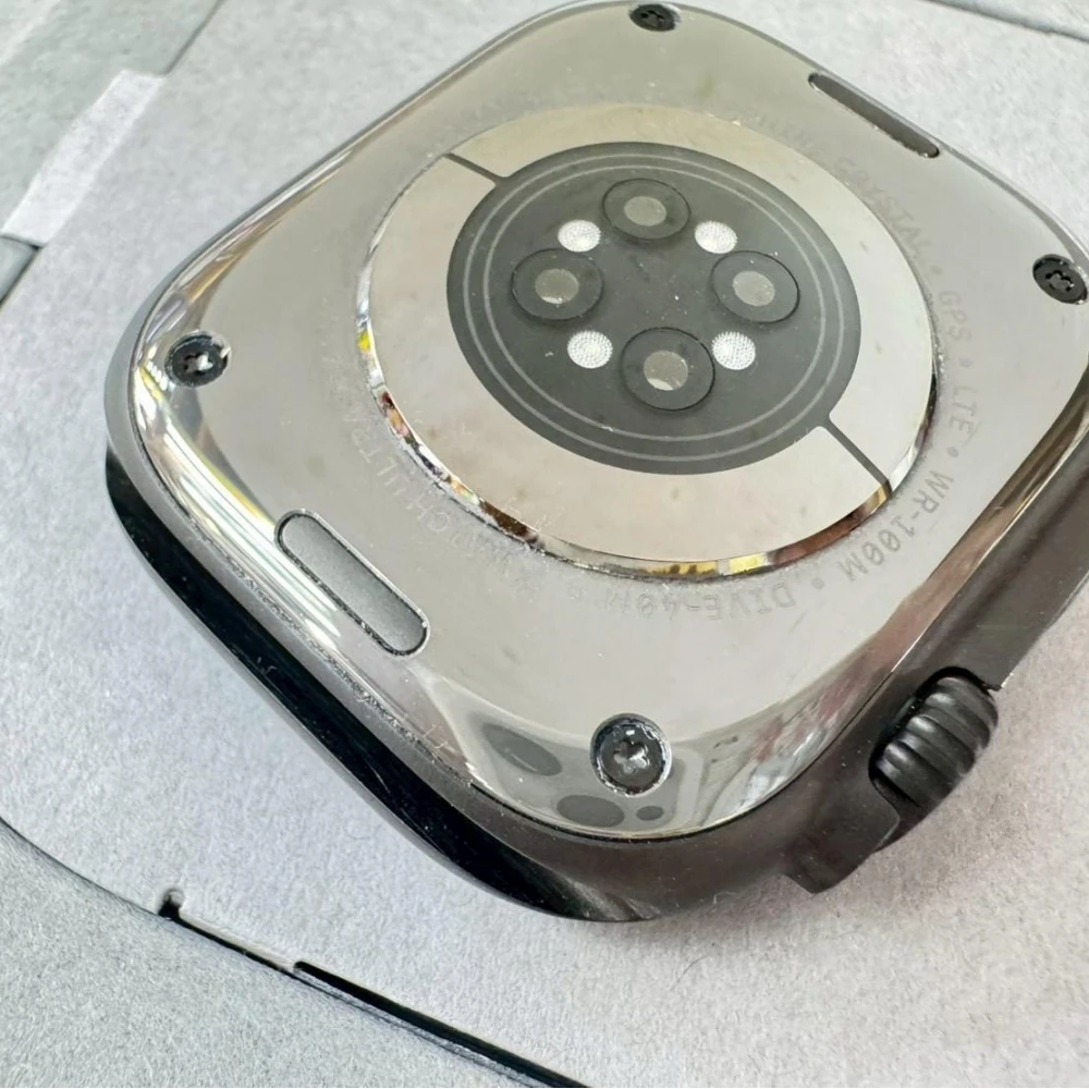Apple Watch Ultra 2 49mm LTE版 黑色  保固到2025/11/4 有盒裝