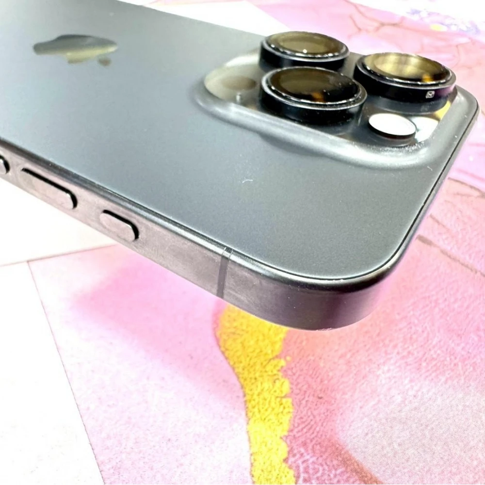 iPhone 15 Pro 256g 黑 電池87% 有盒裝有配件