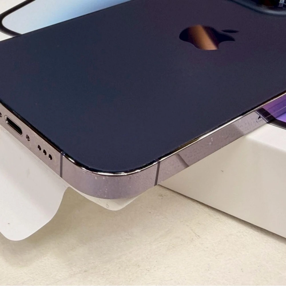 iPhone 14 pro 256g 紫 換過原廠電池88% 螢幕小細紋 邊框有使用痕跡 有盒裝有配