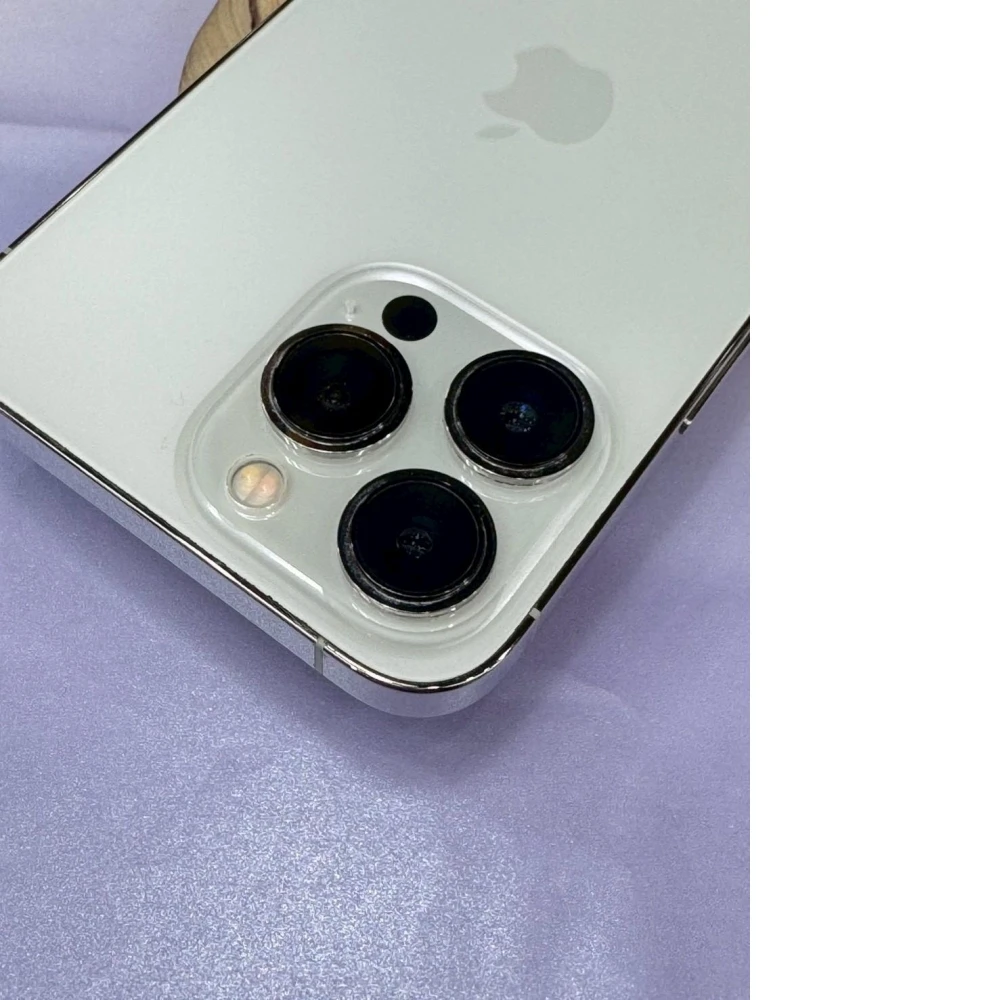 iPhone 13 Pro 256g 白 電池75% （相機只能正常一倍鏡 0.5和2倍不能用）無盒