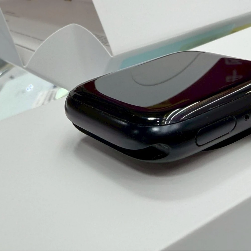 Apple Watch 9 45mm GPS 版 午夜色 電池88% 有盒裝有配件