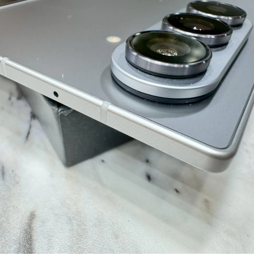 SAMSUNG Galaxy Z Fold7 銀 (12+512G)展示機 有盒裝有配件