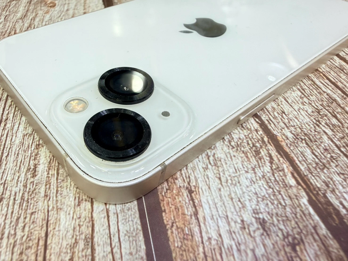 iPhone 13 128g 白 電池67% 無盒裝有配件