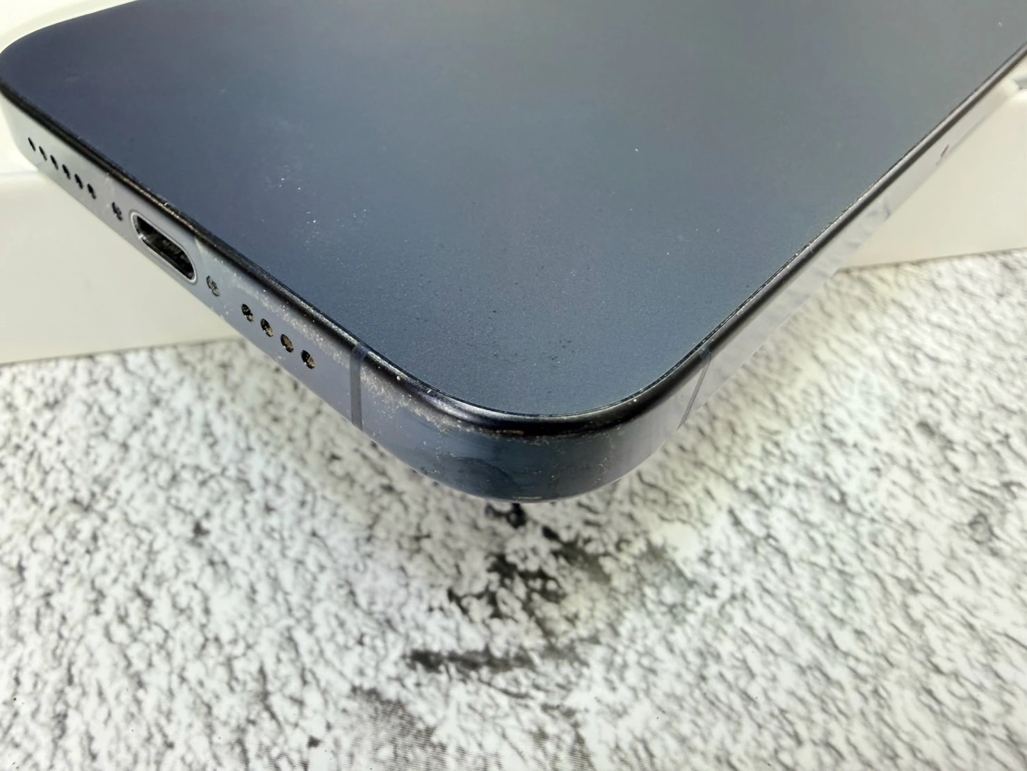 iPhone 15 Pro Max 256g 藍 電池74% 有盒裝有配件