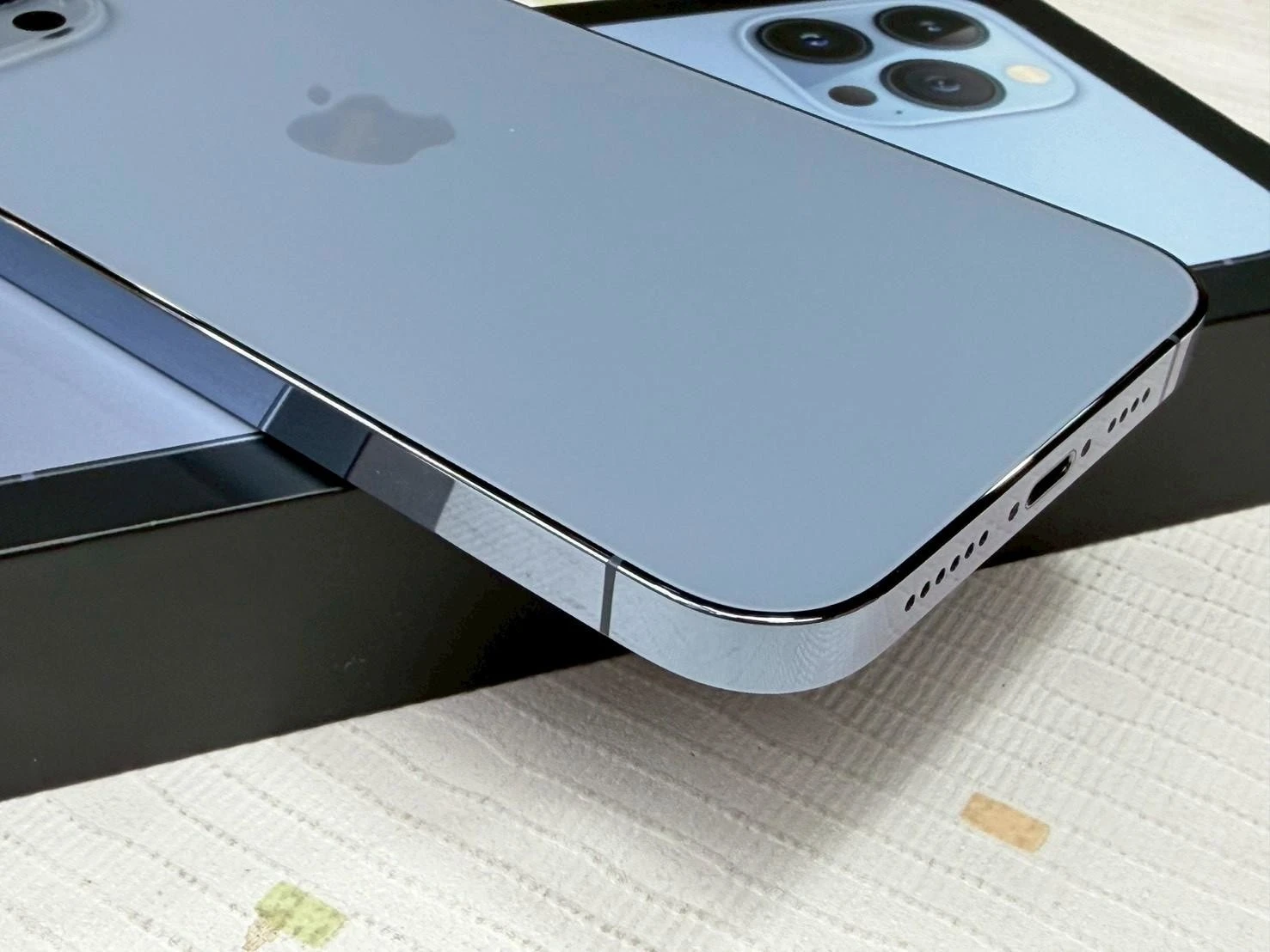 iPhone 13 PRO MAX 256g 藍 電池77% 有盒裝有配件