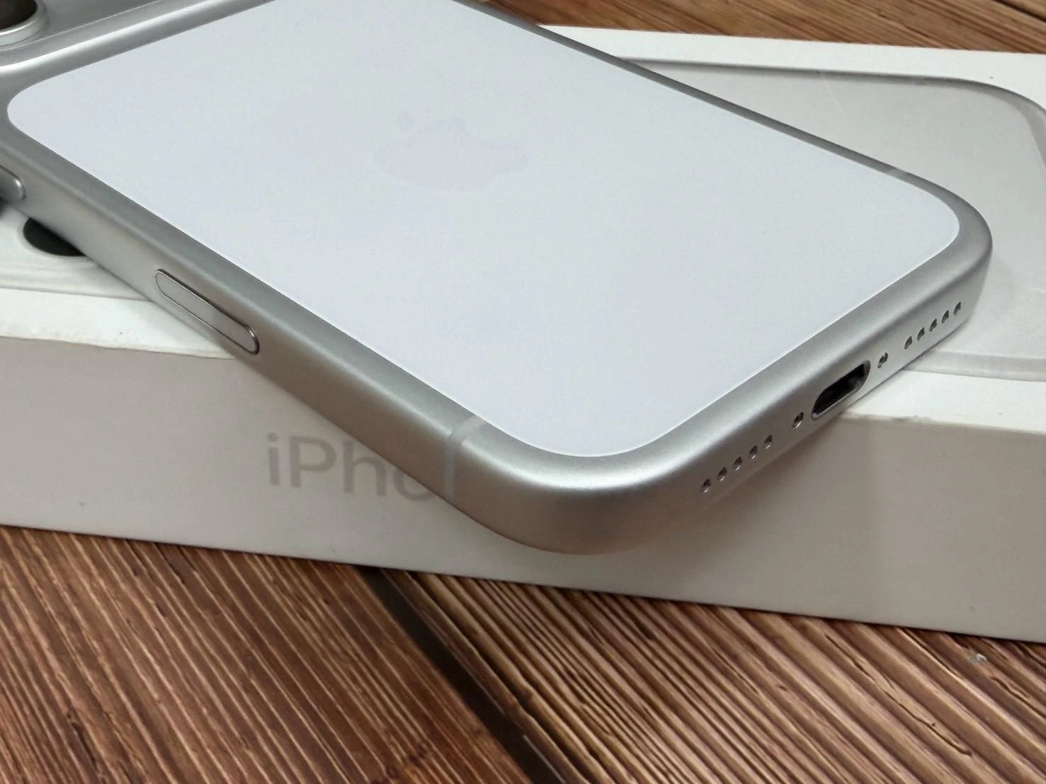 iPhone 17 Pro 512g 白 電池92% 保固到2027/02/04 有盒裝有配件