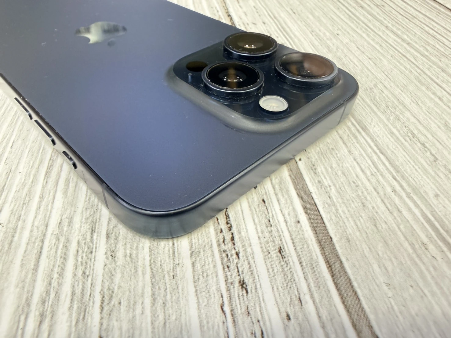 iPhone 15 Pro Max 256g 藍 電池86% 無盒裝有配件