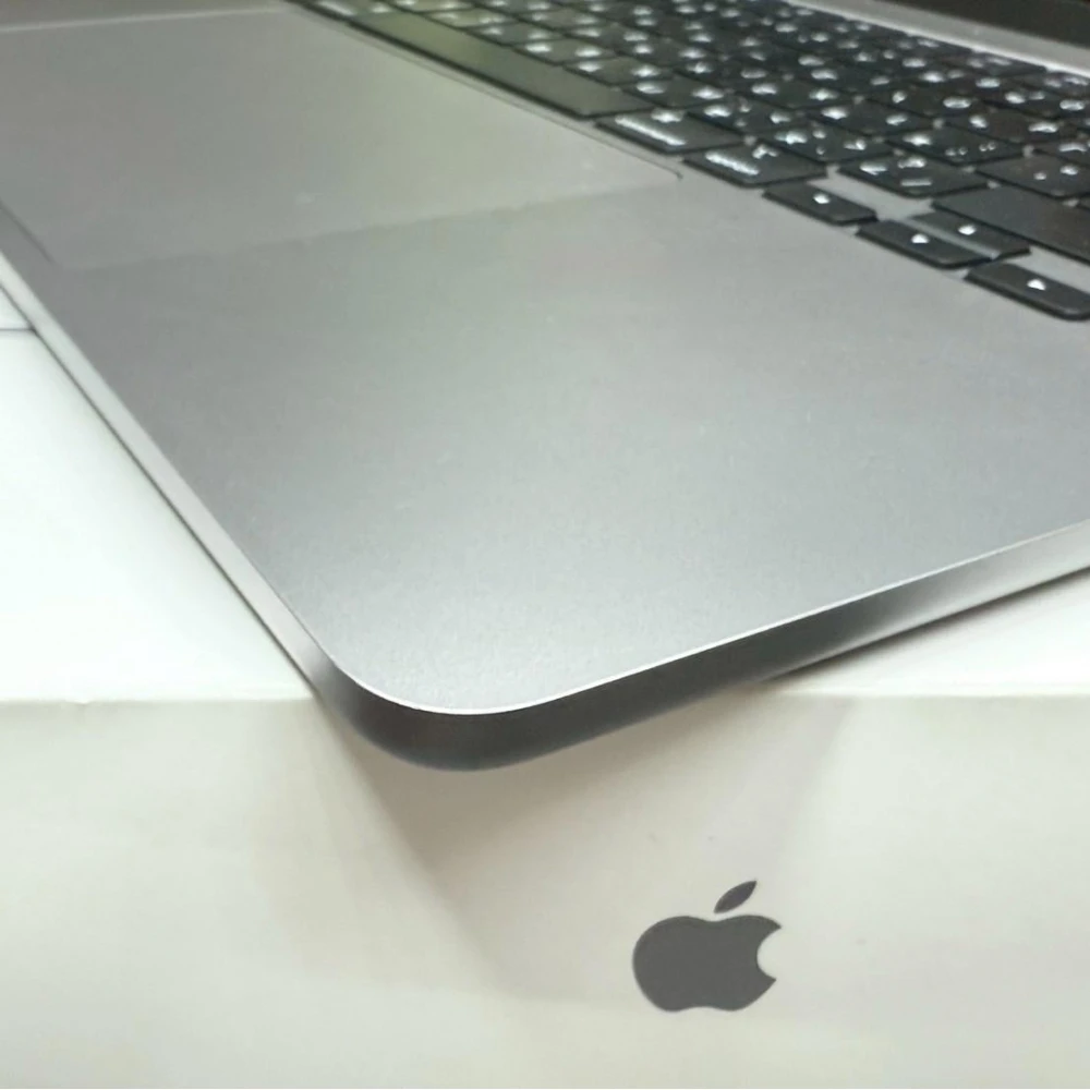 2024 MacBook Air 15吋 M3晶片 8GB/256GB SSD  循環12次  電池