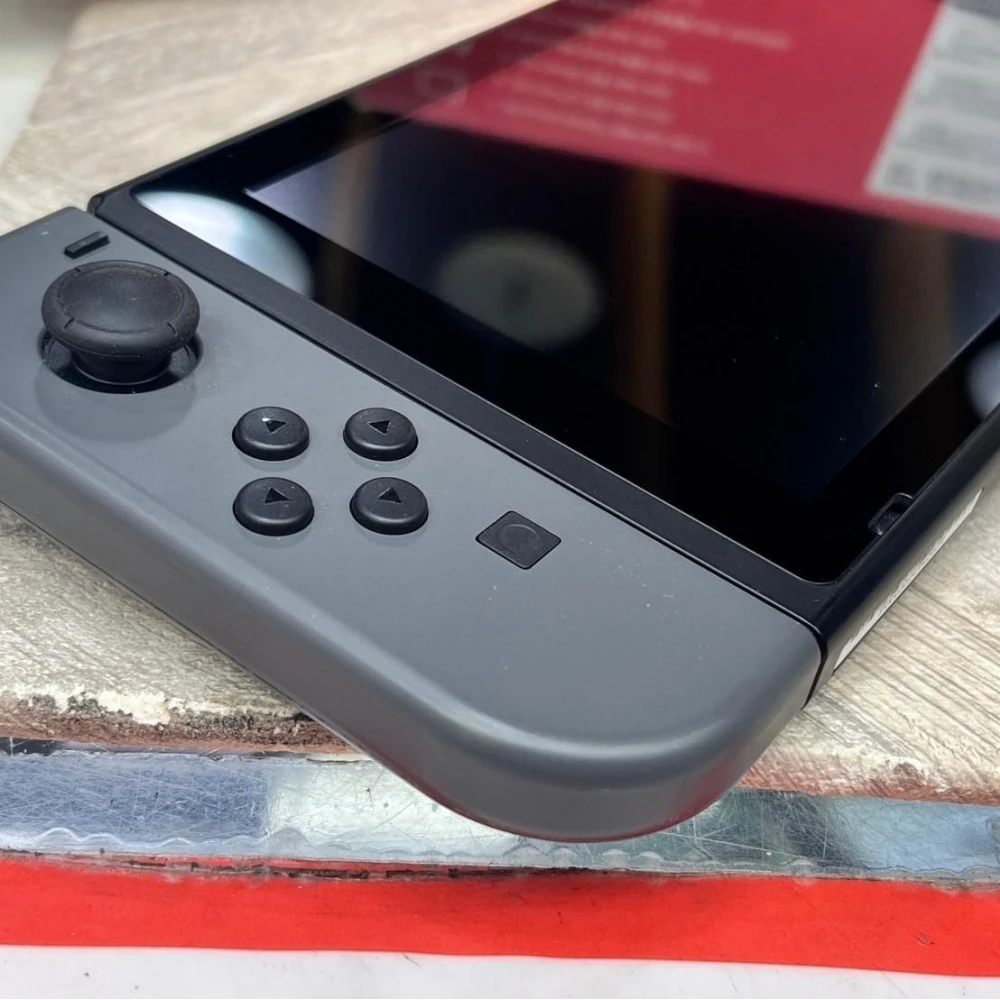 Switch主機 電力加強版 附保護盒 有盒裝有配件