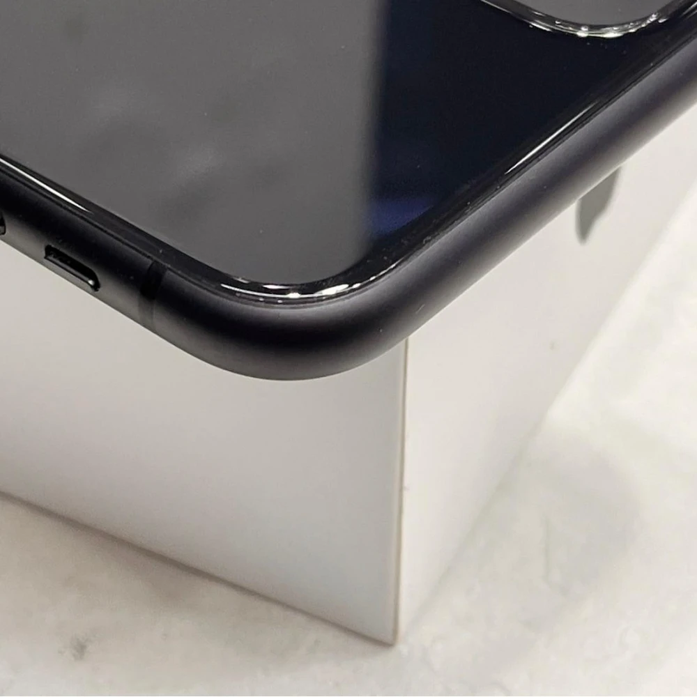 iPhone 11 256g 黑 電池77%  有盒裝有配件