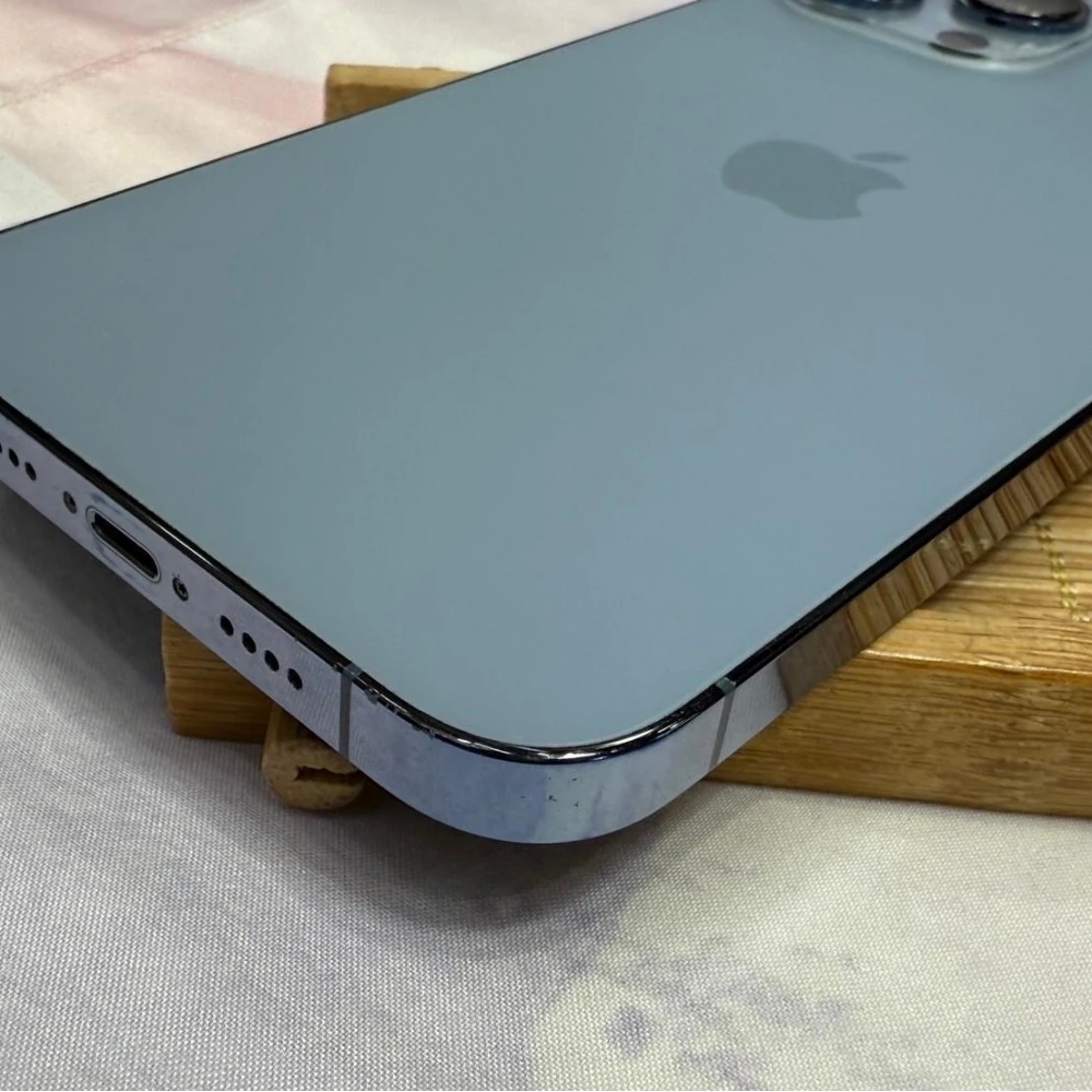 iPhone 13 PRO MAX 256g  藍 電池100% 有盒裝有配件