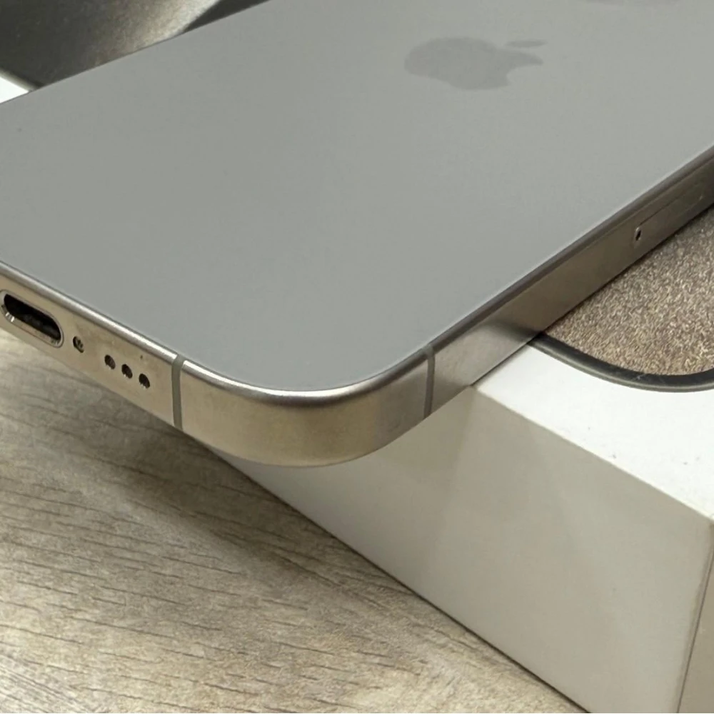 iPhone 15 Pro 256g 鈦 電池91% 有盒裝有配件