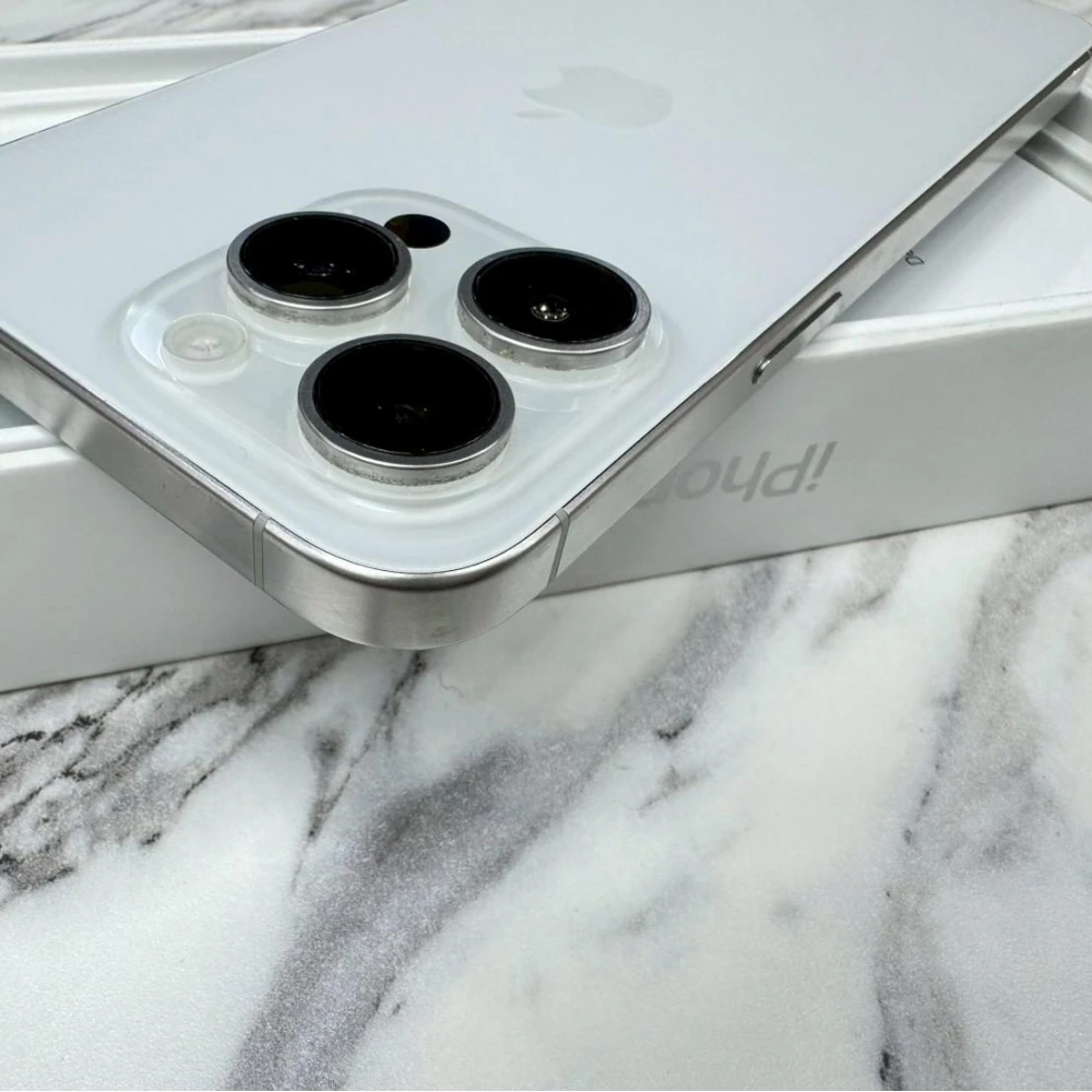 iPhone 15 Pro max 512g 白 電池83% (全機無傷)有盒裝有配件