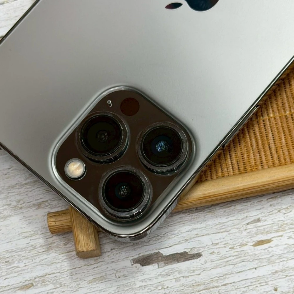 iPhone 13 PRO MAX 256g  黑 電池78% 一角小敲傷 無盒裝有配件