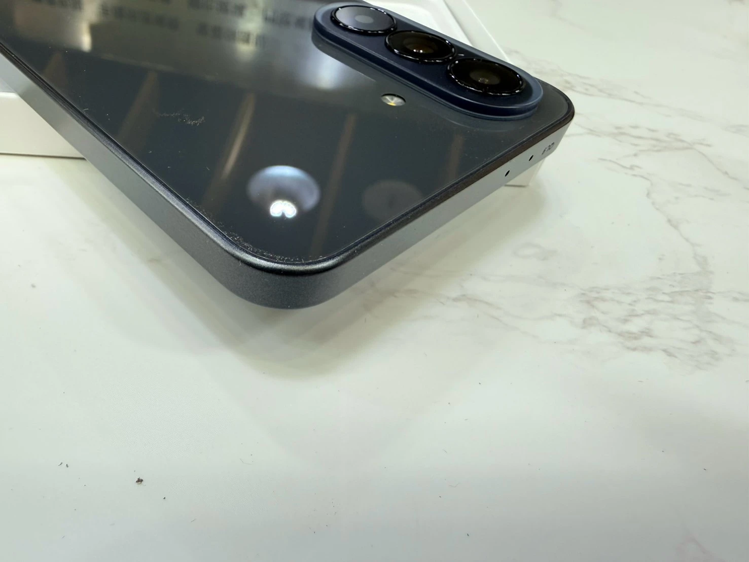 SAMSUNG Galaxy A37 (8+256G) 黑 展示機 有盒裝有配件