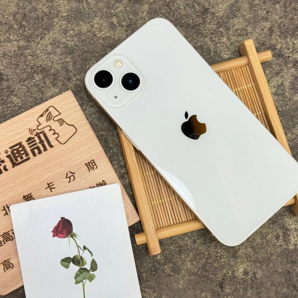 iPhone 13 128G 白 電池85% 無盒裝 有配件