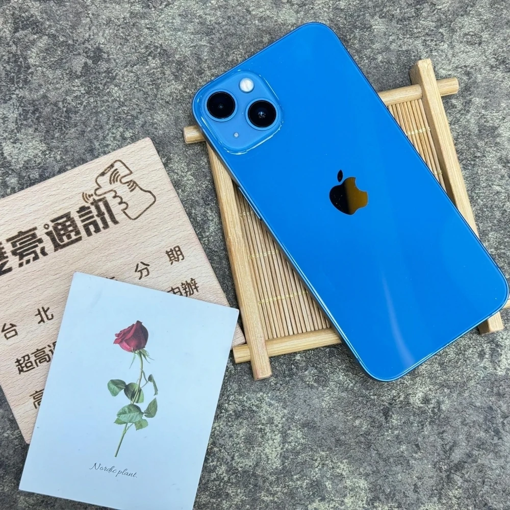 iPhone 13 128G 藍 電池100% 無盒裝 有配件