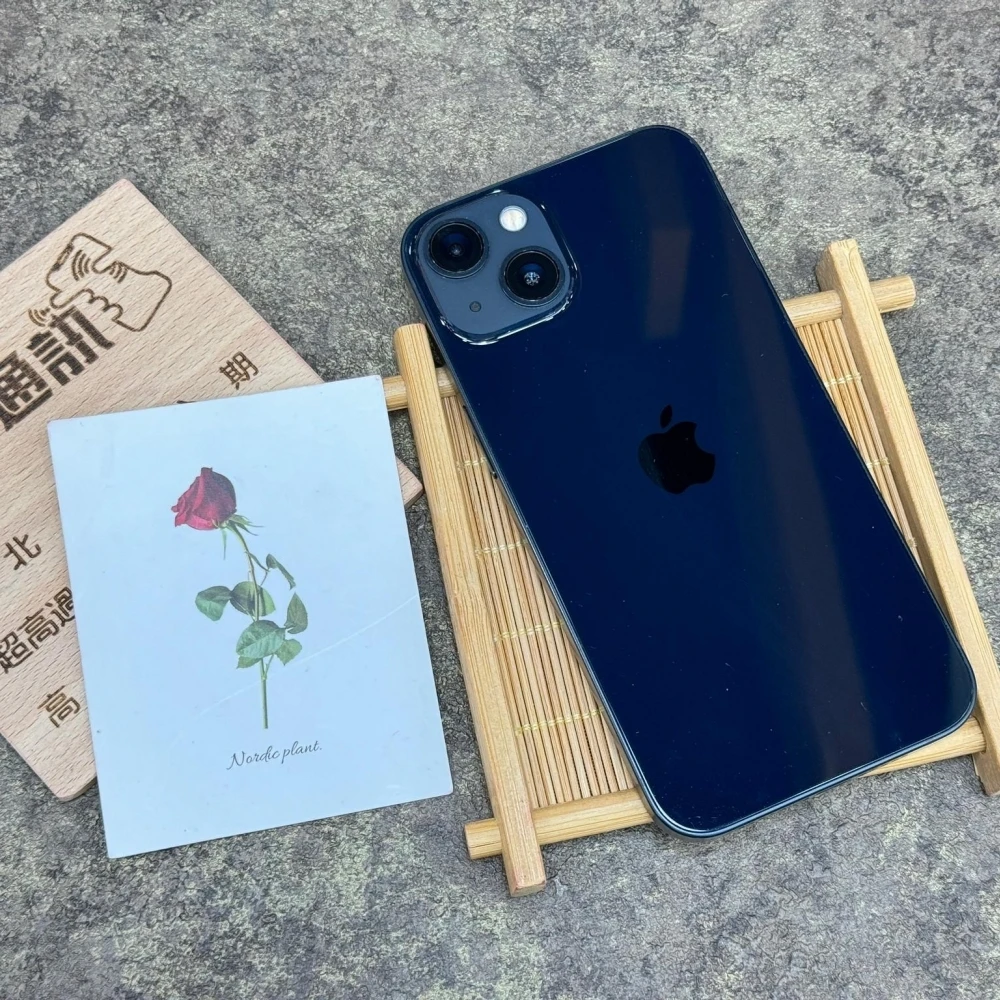 iPhone 13 128G 黑 電池91% 無盒裝 有配件
