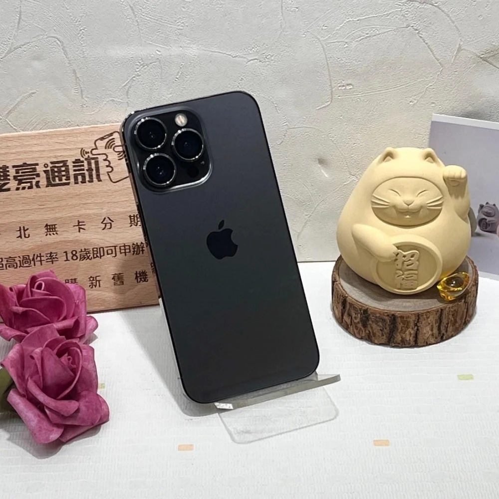 iPhone 13 pro 256g 黑 電100% 已貼imos鏡頭貼 無盒裝有配件